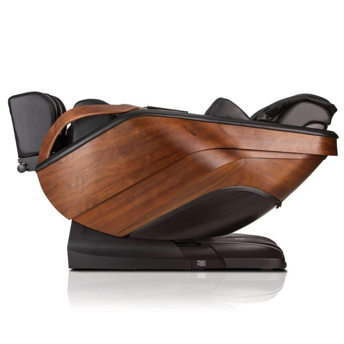 D.Core Cirrus-JP Japanese Massage Chair in Black zero gravity reciline.